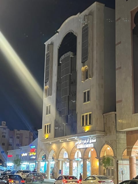 Property building, Night, City view, Location