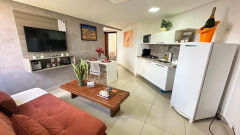 TV and multimedia, Kitchen or kitchenette, Living room, Seating area, minibar, oven, stove