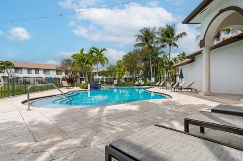Property building, Swimming pool