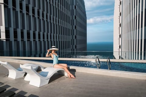 Balcony/Terrace, Pool view