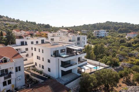 Property building, Neighbourhood, Bird's eye view