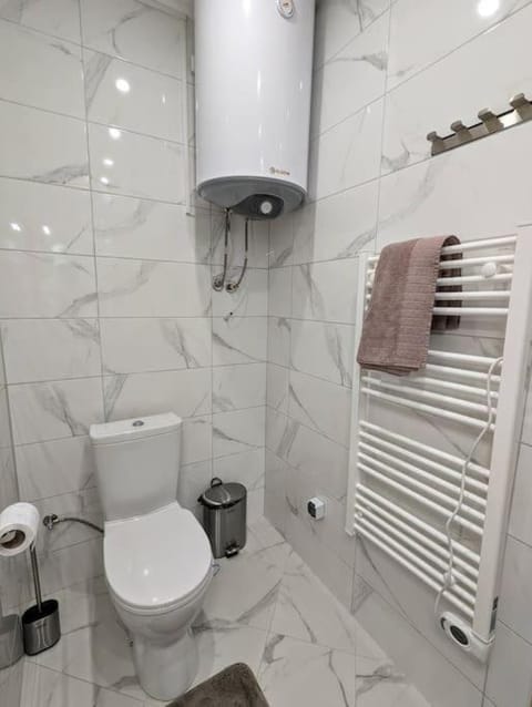 2BDRM Peaceful Escape with Free Parking Apartment in Veliko Tarnovo