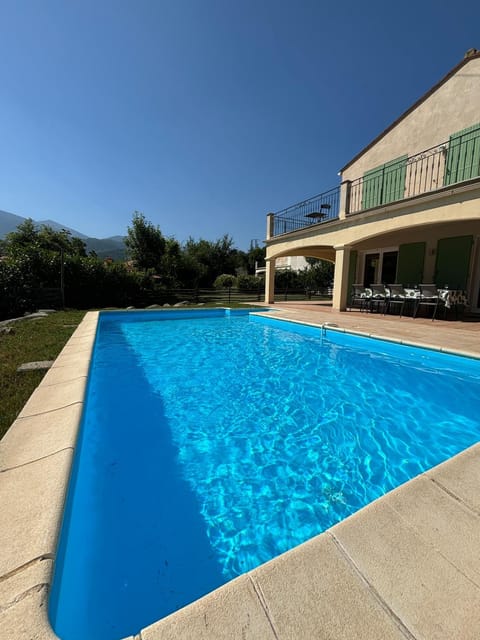 Pool view, Swimming pool, Parking, sunbed