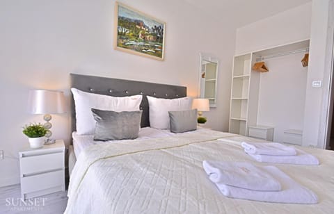 Bed, Photo of the whole room, Bedroom, towels, wardrobe