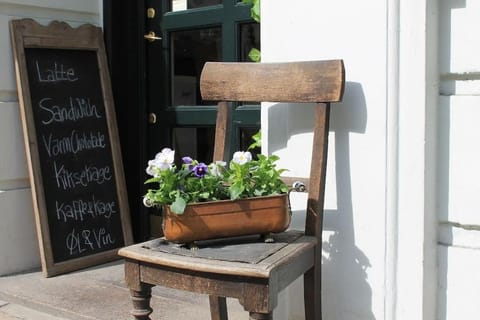 City Central 2BR Apartment Next to the Lakes Apartment in Copenhagen