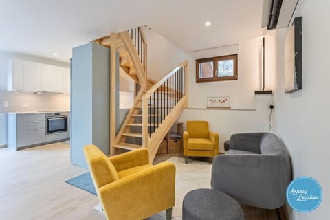 Renovated Chalet in the Heart of Menthon Chalet in Menthon-Saint-Bernard