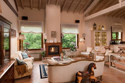 Living room, Lounge or bar, Seating area