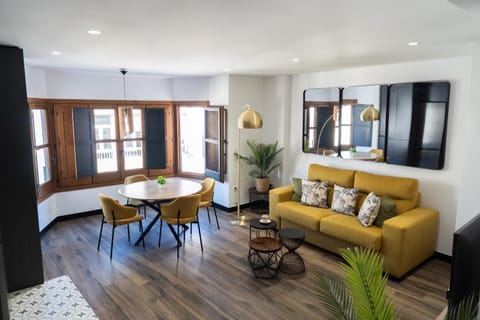 Living room, Seating area, Dining area