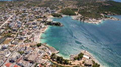 Nearby landmark, Day, Natural landscape
