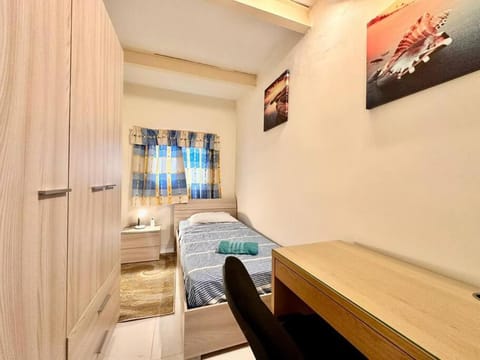 Charming Townhouse with Rooftop Apartment in Sliema