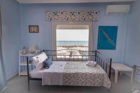 Bed, View (from property/room), Photo of the whole room, Bedroom, Sea view, air conditioner