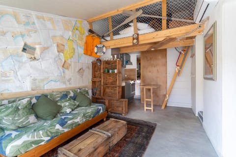Property building, Living room