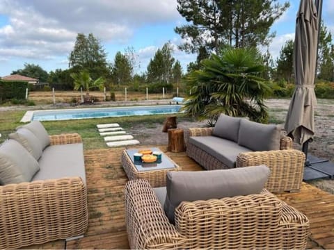 Garden, Living room, Garden view, Pool view, Swimming pool