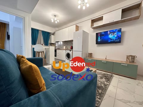 Communal lounge/ TV room, TV and multimedia, Seating area, oven