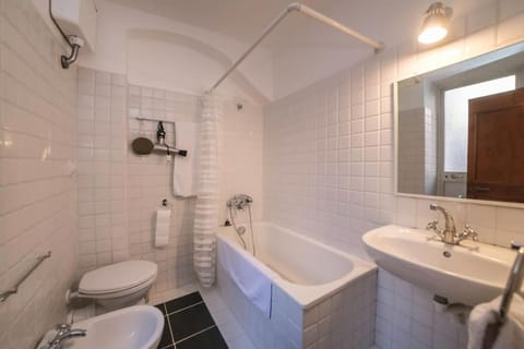 Mare blu e Gaslini Apartment in Genoa