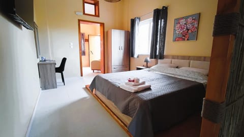 TV and multimedia, Bedroom, wardrobe