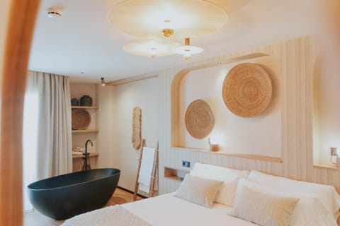 Decorative detail, Bedroom, Bath