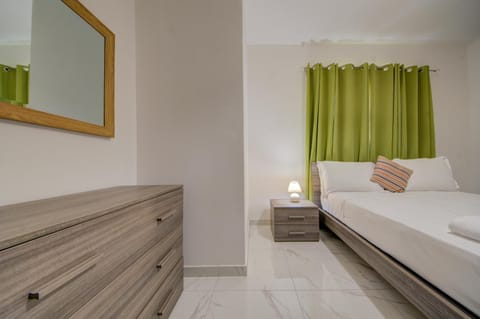 Stylish St Julian's Penthouse with Private Terrace by SF HOMES Apartment in Saint Julians