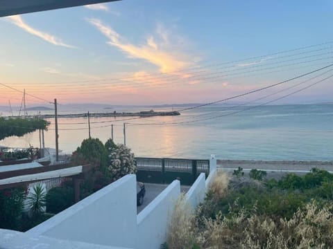 Nearby landmark, Day, Natural landscape, View (from property/room), Balcony/Terrace, Seating area, Beach, Sea view, Sunrise, Sunset