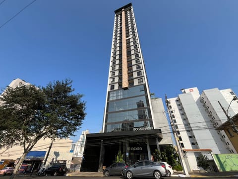Property building, Facade/entrance, Location