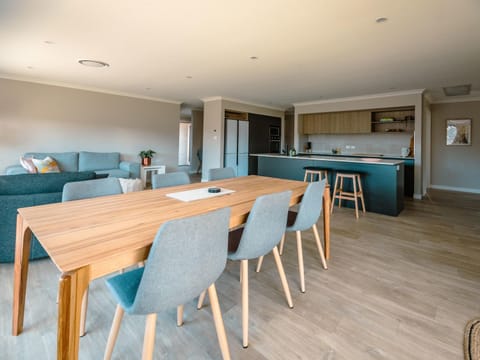 Coastal Bliss Retreat Elegant Beachside Escape at Hawley Beach House in Tasmania