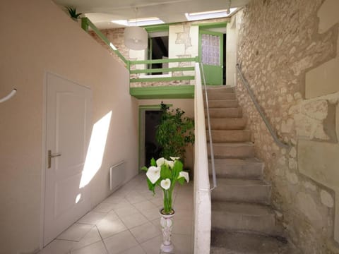 Gîte tout inclus au cœur de Descartes, idéal pour familles, proche sites touristiques, confort assuré - FR-1-381-586 House in Centre-Val de Loire