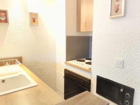 Charmant 2 pièces rénové avec balcon et WiFi à Isola 2000 - FR-1-292-209 Apartment in Isola