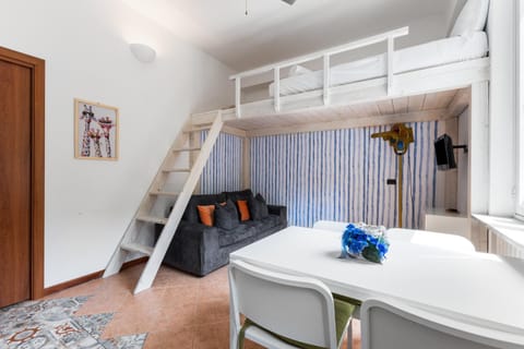 Living room, Seating area, Dining area, Bedroom