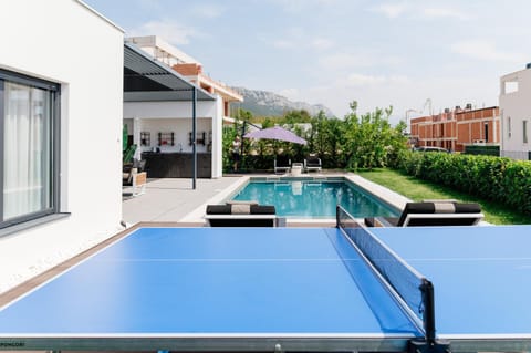 Table tennis, Pool view, Swimming pool, sunbed