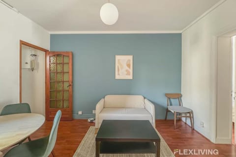 Flexliving - whole apartment - Lindet Apartment in Paris