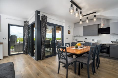 Kitchen or kitchenette, Living room, Dining area, oven, stove