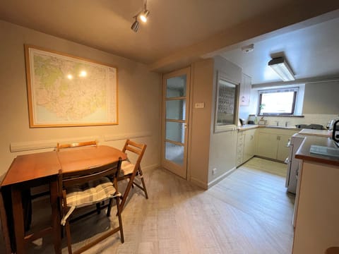 Charming Cosy Traditional Scottish Cottage - Pass the Keys House in England