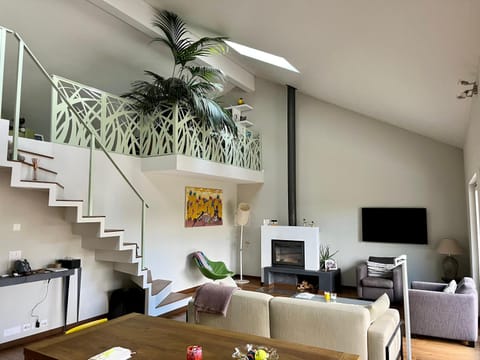 Communal lounge/ TV room, Communal lounge/ TV room