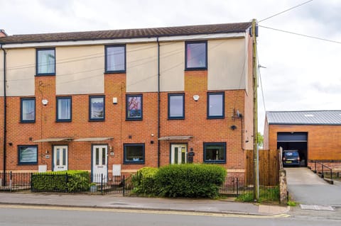 Property building, Neighbourhood, Street view
