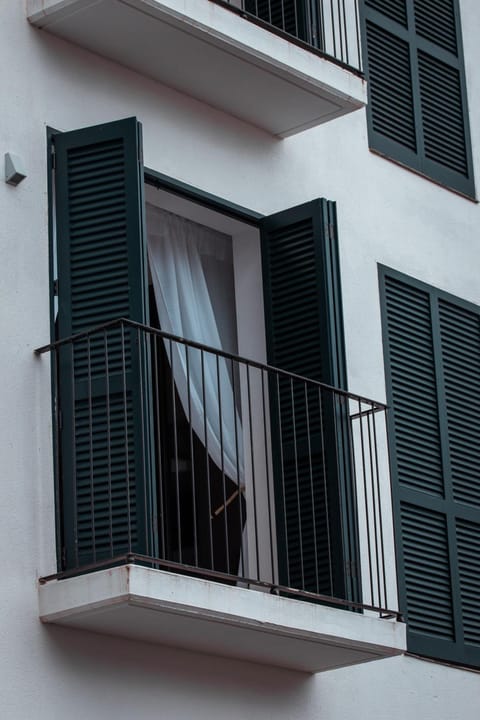 Property building, Balcony/Terrace