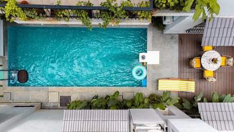 Patio, Day, Pool view, Swimming pool, sunbed