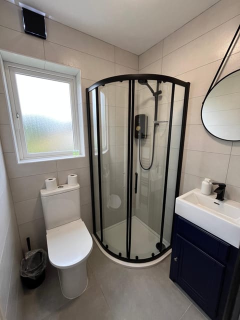 Cada House,luxury accommodation House in Dundalk