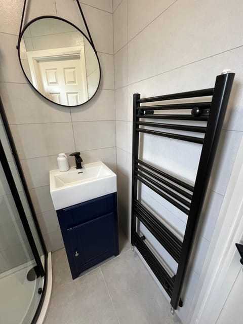 Cada House,luxury accommodation House in Dundalk