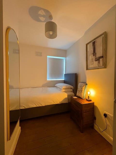 Cada House,luxury accommodation House in Dundalk