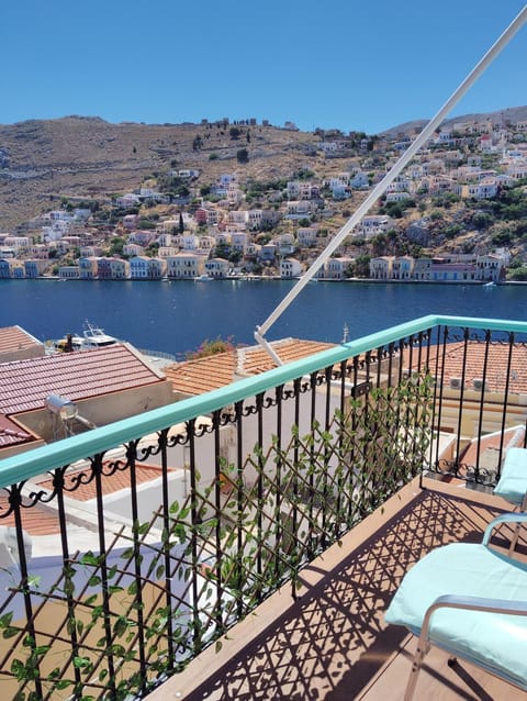 Day, View (from property/room), Balcony/Terrace, City view, Mountain view, Sea view
