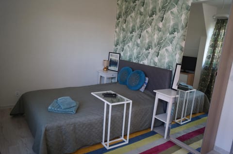Seating area, Bedroom