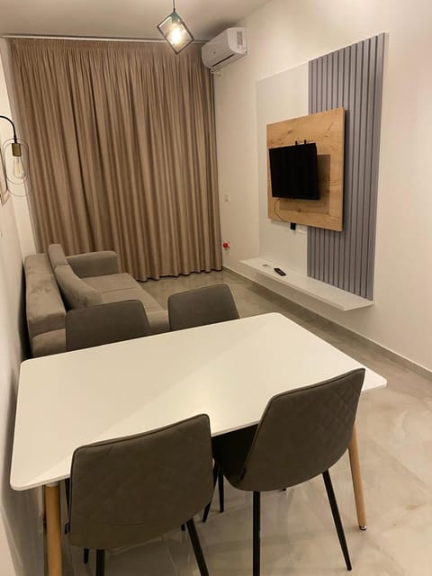 TV and multimedia, Seating area