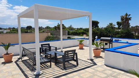 BBQ facilities, View (from property/room), Balcony/Terrace