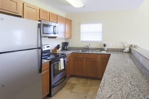 201 - Palms of Treasure Island House in Treasure Island