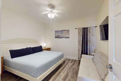 309 - Palms of Treasure Island House in Treasure Island