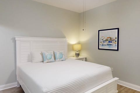 409 - Palms of Treasure Island House in Treasure Island