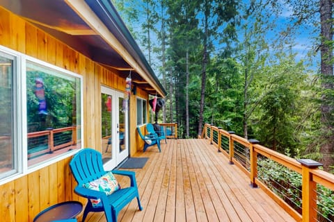 Lake Cushman Escape House in Lake Cushman