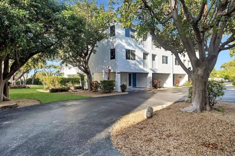 Bonefish Bungalow House in Key Colony Beach