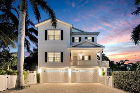 Conch Cottage House in Marathon