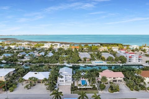 Conch Cottage House in Marathon